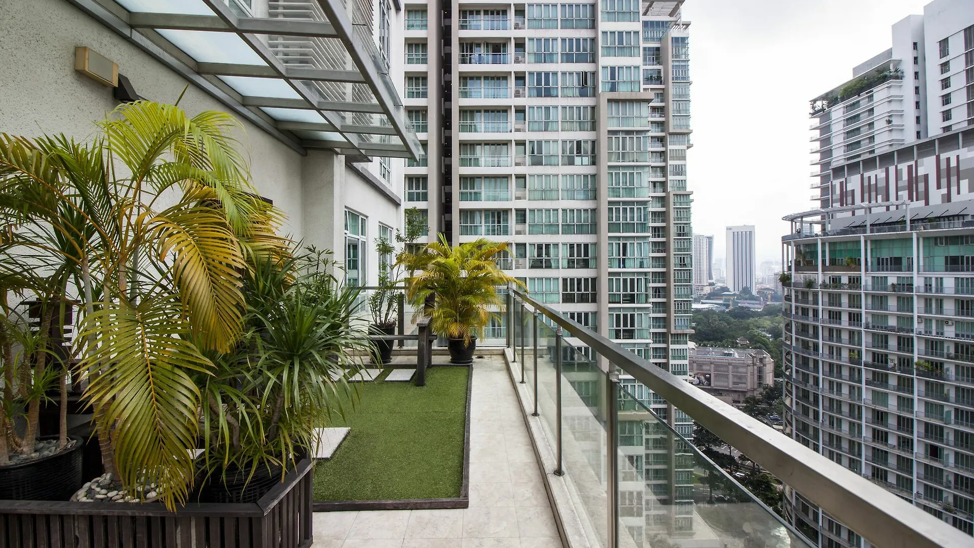 Klcc Suites By Plush Kuala Lumpur