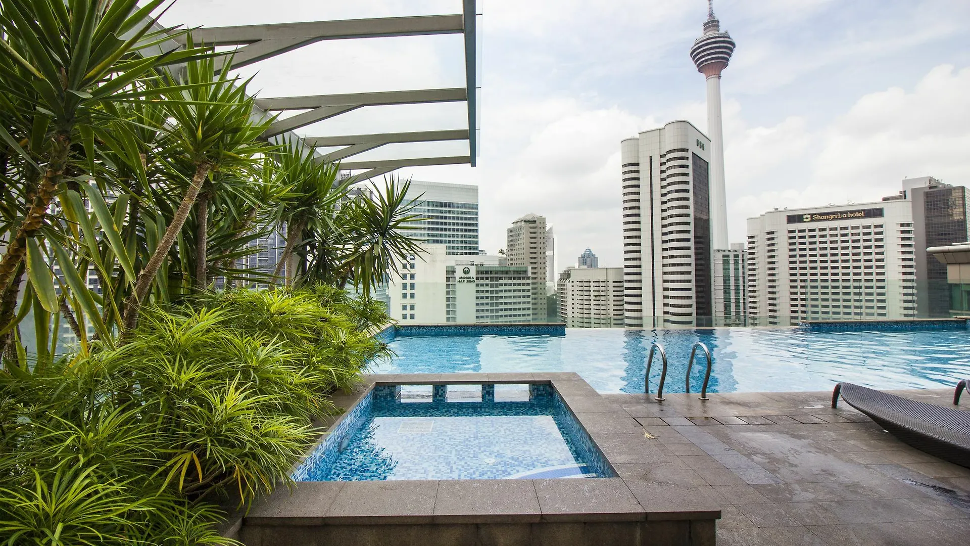 Klcc Suites By Plush Kuala Lumpur Lägenhet